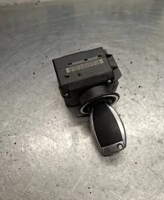 Mercedes-Benz E W211 Ignition lock 2115451008 33002207 9003939580206182