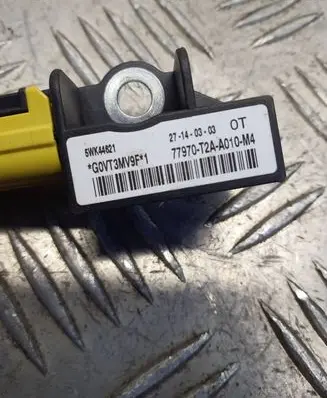 Honda CR-V Airbag deployment crash/impact sensor 77970T2AA010M4 5WK44621 G0VT3MV9F