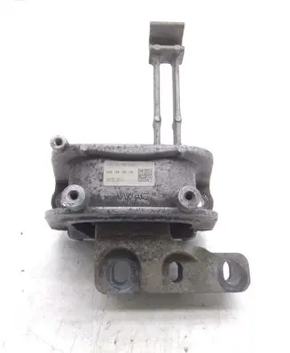 Engine mount bracket