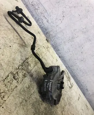 Volkswagen Touran II Vacuum pump 03l145100