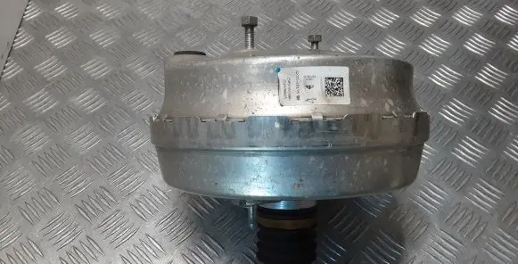 Jaguar XE Brake booster GX732B195BE
