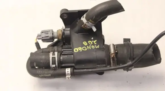 Volvo V70 Thermostat/thermostat housing 6G9G8K556AA