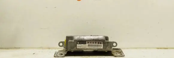 Subaru Impreza II Airbag control unit/module 98221FE030 1523003961