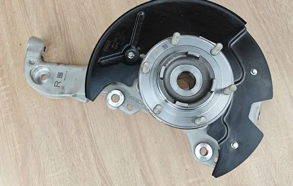 Volkswagen Amarok II Front wheel hub MB3C3K170EB MB3C2C300BA