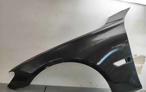 BMW 3 E92 E93 Fender 41357168988 7168988