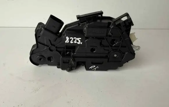 Volkswagen Tiguan Front door lock 5N1837015C