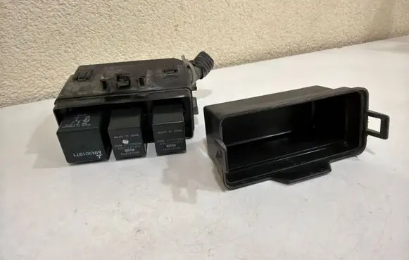 Mitsubishi Outlander Fuse box set 8565A089