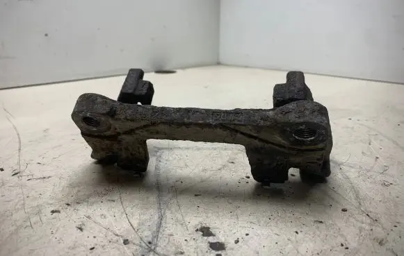 Alfa Romeo 159 Front Brake Caliper Pad/Carrier 
