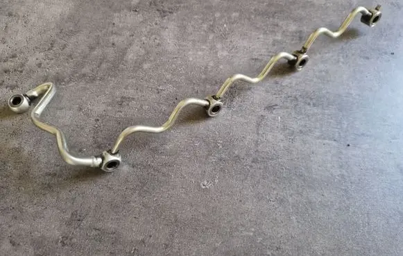 Toyota Hilux (AN10, AN20, AN30) Fuel return line/hose 
