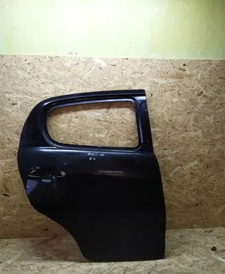 Toyota Aygo AB40 Rear door