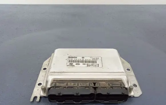 Hyundai Trajet Engine control unit/module ECU 0281010578