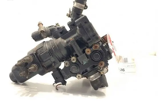 Audi A8 S8 D3 4E Coolant heater control valve 4E0959617A
