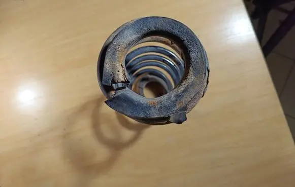 Mitsubishi Colt Rear coil spring