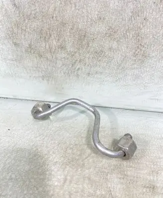 Nissan X-Trail T31 Fuel injector supply line/pipe 724023 070130