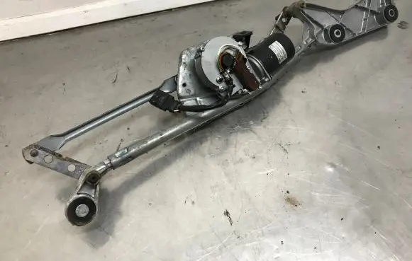 Mercedes-Benz ML W166 Front wiper linkage and motor A1668200740 A1648202542