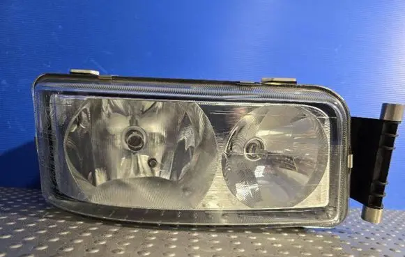 Man TGE 1gen Headlight/headlamp 81251016595