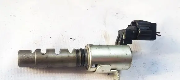 Toyota RAV 4 (XA30) Camshaft vanos timing valve 1534031020 15340-31020