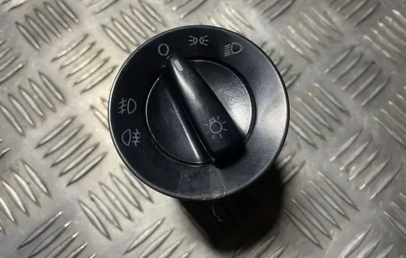 Volkswagen Polo III 6N 6N2 6NF Light switch 1C0941531A 04052031 010K07920