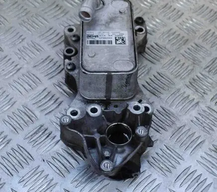 Engine oil radiator