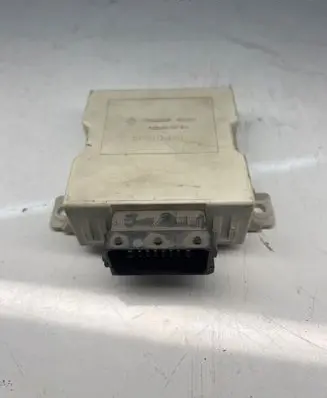 Toyota Avensis T250 Window wiper relay 230106f30141 150696