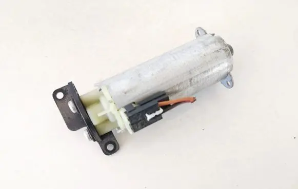 Volkswagen Touareg I Seat adjustment motor 0130002529 198391-103