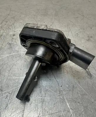 Volkswagen PASSAT B6 Oil level sensor 6PR008079 1J0907660C