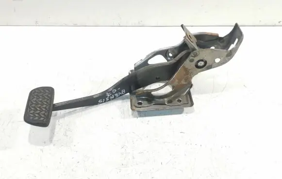 Toyota Avensis T250 Brake pedal 16096A01