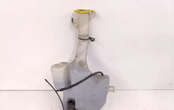 Dodge Grand Caravan Windshield washer fluid reservoir/tank 05113650AD