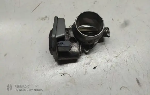 BMW 1 E81 E87 Throttle valve 7804373