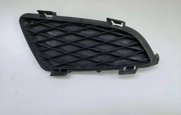 Mazda 6 Front bumper lower grill GJ6A50C11