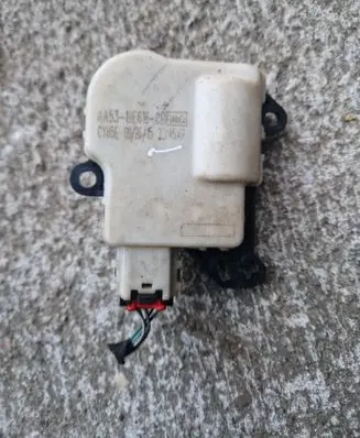Ford Explorer V A/C air flow flap actuator/motor AA5319E616CB