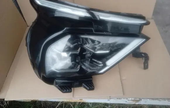 Citroen C4 III e-C4 Headlight/headlamp 9830649280