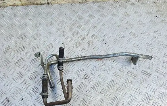 Volvo V40 Engine coolant pipe/hose 31319352