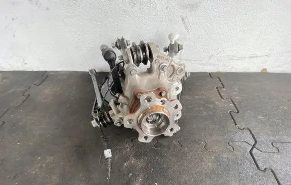 BMW 3 G20 G21 Stub axle 795KM
