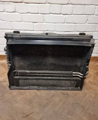 BMW 5 E60 E61 Intercooler radiator 7795823 7801002 7787830