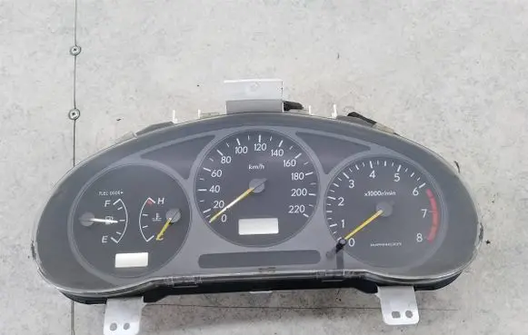 Subaru Impreza II Speedometer (instrument cluster) NSG110L