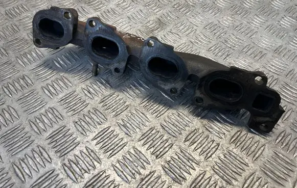 Opel Insignia A Exhaust manifold