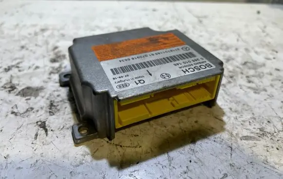 Mercedes-Benz E W211 Airbag control unit/module 0285010146