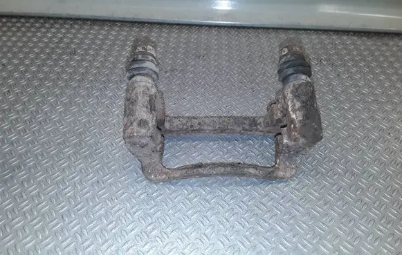 Hyundai i10 Brake caliper pad carrier rear 