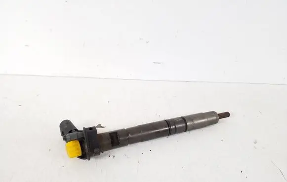 Audi A4 S4 B8 8K Fuel injector 03L130277