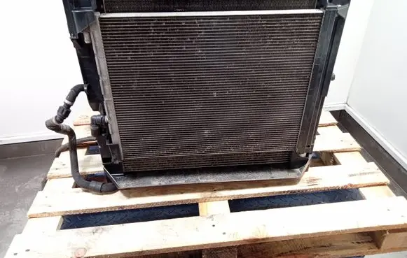 BMW X6 E71 Coolant radiator