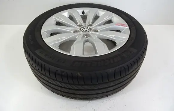 Volkswagen T-Roc R17 alloy rim 2GA601025A