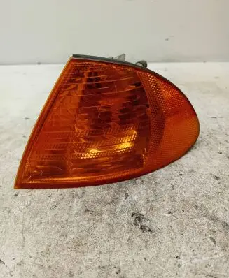 BMW 3 E46 Front indicator light 6902765