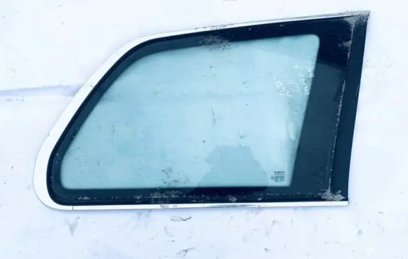 Volvo XC90 Rear side window