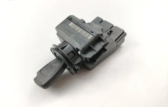 Mercedes-Benz Sprinter W906 Ignition lock A9065454008