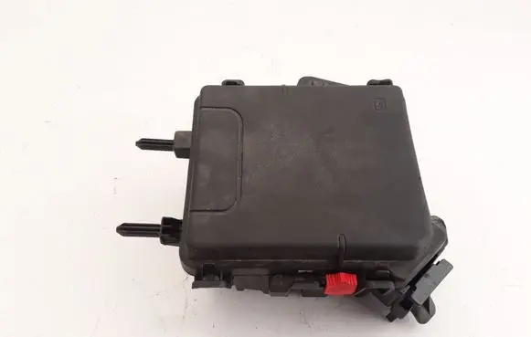 Renault Megane III Fuse module 284B10002R