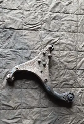 KIA Sportage Front lower control arm/wishbone