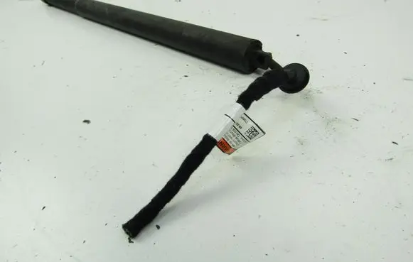 Chevrolet Meriva Tailgate strut J9D370354AC