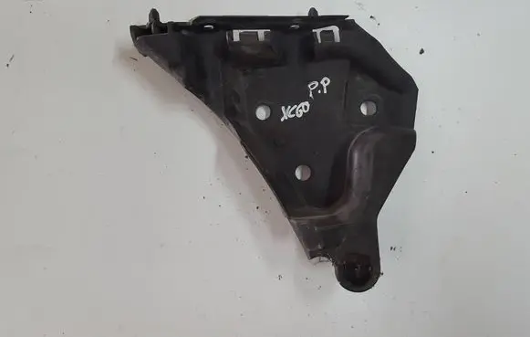 Volvo XC60 Front bumper mounting bracket 30764619