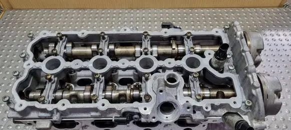 Audi Q7 4L Engine head 079103374AT